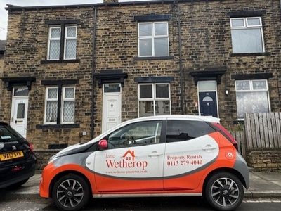 Terraced house to rent in Laurel Terrace, Stanningley, Pudsey LS28