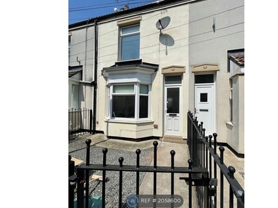 Terraced house to rent in Mables Villas, Hull HU9