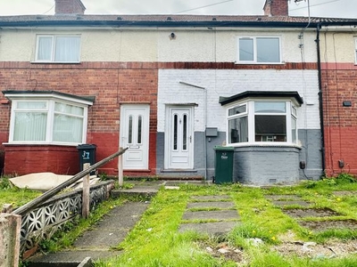 Terraced house to rent in Milton Road, Smethwick, West Midlands B67