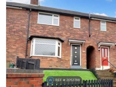 Terraced house to rent in Viggars Place, Newcastle-Under-Lyme ST5