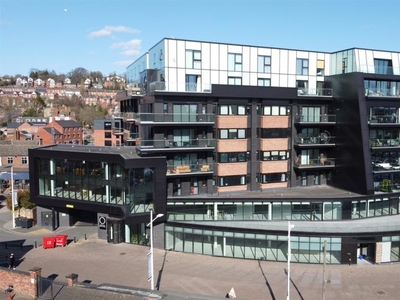 2 bedroom flat for sale in One The Brayford, Brayford Wharf North, Lincoln, LN1
