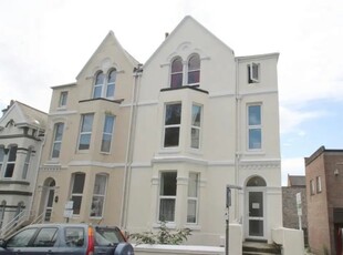 1 Bed Flat, Connaught Avenue, PL4
