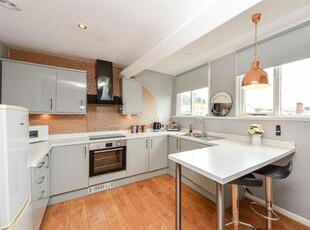 1 Bedroom Apartment For Sale In Llandudno, Conwy