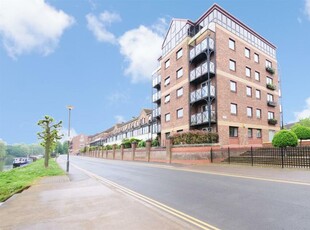 1 bedroom apartment for sale in Postern Close, Clementhorpe, YO23