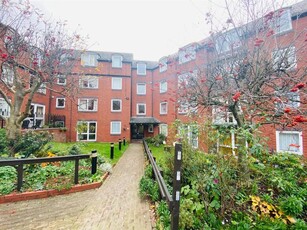 1 bedroom retirement property for sale in Homedee House, Chester, CH1