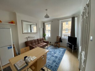2 Bed Flat, Anglo Terrace, BA1