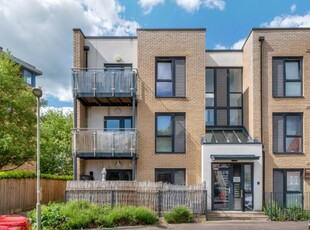2 Bed Flat/Apartment For Sale in Bicester, Oxfordshire, OX26 - 5423421