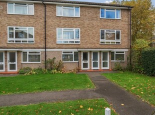 2 Bed Flat/Apartment For Sale in Windsor, Berkshire, SL4 - 5235812