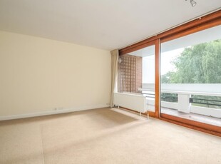 2 Bed Flat/Apartment To Rent in Southwood Lawn Road, London, N6 - 673
