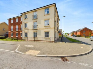 2 bedroom apartment for sale in Bowthorpe Drive, Brockworth, Gloucester, GL3