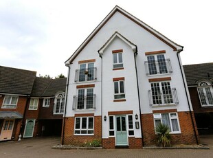 2 bedroom apartment for sale in Hartigan Place, Woodley, RG5
