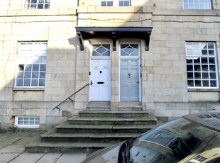 2 bedroom apartment for sale in Queen Street, Lancaster, LA1