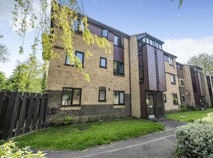 2 bedroom apartment for sale in St Pauls Court, Reading, RG1