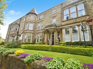 2 bedroom apartment for sale in Valley Drive, Harrogate, HG2