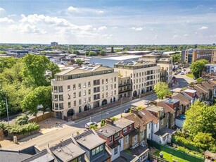 2 Bedroom Apartment For Sale In Wimbledon