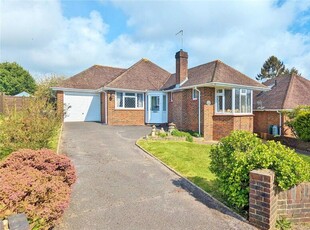 2 bedroom bungalow for sale in Franklands Close, Worthing, West Sussex, BN14