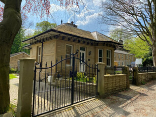 2 bedroom detached house for sale in Binham Road, Huddersfield, HD2