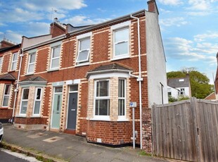 2 bedroom end of terrace house for sale in Baker Street, Exeter, Devon, EX2