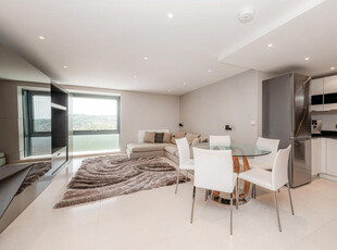 2 bedroom flat for sale in Alexandra Terrace, Guildford, GU1