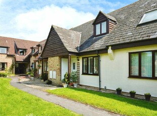 2 bedroom house for sale in Fieldcourt Farmhouse, Courtfield Road, Quedgeley, Gloucester, GL2