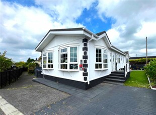 2 bedroom mobile home for sale in Homestead Drive, Surrey Hills Park, Normandy, Surrey, GU3