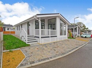 2 Bedroom Mobile Home For Sale In Yate, Bristol