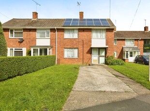 2 bedroom semi-detached house for sale in Hinkler Road, Southampton, Hampshire, SO19
