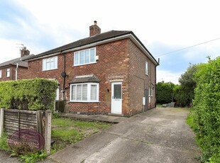 2 bedroom semi-detached house for sale in Park Avenue, Kimberley, Nottingham, NG16
