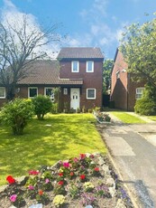 2 bedroom semi-detached house for sale in St George Close, Bursledon, Southampton, SO31
