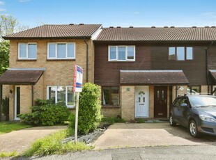 2 bedroom terraced house for sale in Gatcombe, Netley Abbey, Southampton, Hampshire, SO31