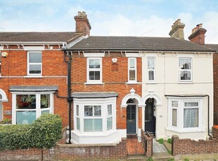 2 bedroom terraced house for sale in Hartington Street | Bedford | MK41 | no upper chain, MK41