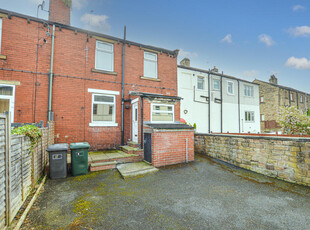 2 bedroom terraced house for sale in Lascelles Hall Road, Huddersfield, HD5