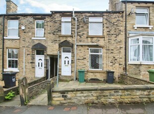 2 bedroom terraced house for sale in Lister Street, Moldgreen, Huddersfield, West Yorkshire, HD5