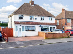 3 Bed House For Sale in Basingstoke, Hampshire, RG21 - 5423317