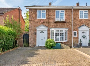 3 Bed House For Sale in High Wycombe, Buckignhamshire, HP13 - 5423257