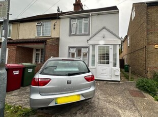 3 Bed House For Sale in Slough, Berkshire, SL1 - 5426458