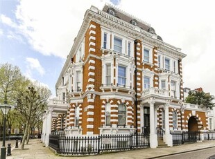 3 Bedroom Apartment For Rent In London