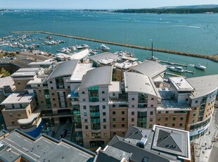 3 bedroom apartment for sale in Dolphin Quays, The Quay, Poole, BH15