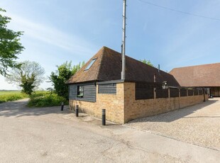 3 bedroom barn conversion for sale in Potten Street Road, St. Nicholas At Wade, CT7