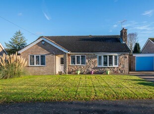 3 bedroom bungalow for sale in 19 Stone Moor Road, North Hykeham, Lincoln, LN6