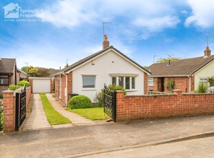 3 bedroom bungalow for sale in Bowland Close, Doncaster, South Yorkshire, DN5