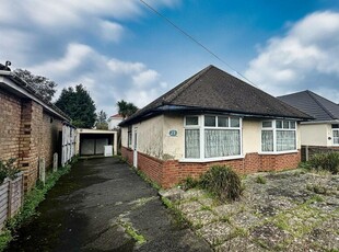 3 bedroom detached bungalow for sale in Brixey Road, Parkstone, Poole, BH12