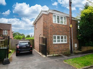 3 bedroom detached house for sale in Douglas Crescent, Southampton, Hampshire, SO19