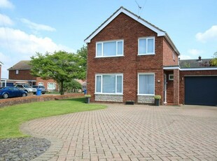 3 bedroom detached house for sale in Epsom Drive, Ipswich, Suffolk, IP1
