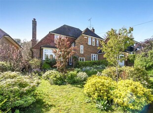 3 bedroom detached house for sale in First Avenue, Worthing, West Sussex, BN14