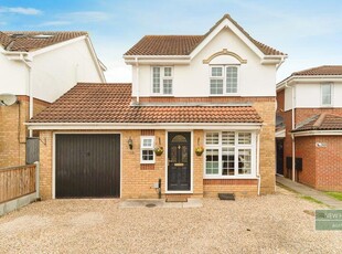 3 bedroom detached house for sale in Fortinbras Way, Chelmsford, CM2 9UL, CM2