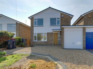 3 bedroom detached house for sale in Ivydore Avenue, Worthing, BN13