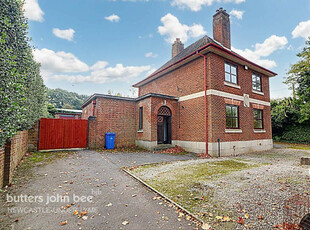 3 bedroom detached house for sale in Longton Road, Stoke-on-Trent, ST4