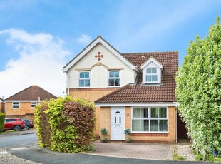 3 bedroom detached house for sale in Yeats Close, Swindon, SN25