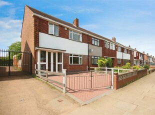 3 bedroom end of terrace house for sale in Beake Avenue, Whitmore Park, Coventry, CV6